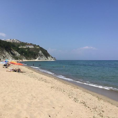 Rose Apartment On The Beach Byala (Varna) Exterior foto
